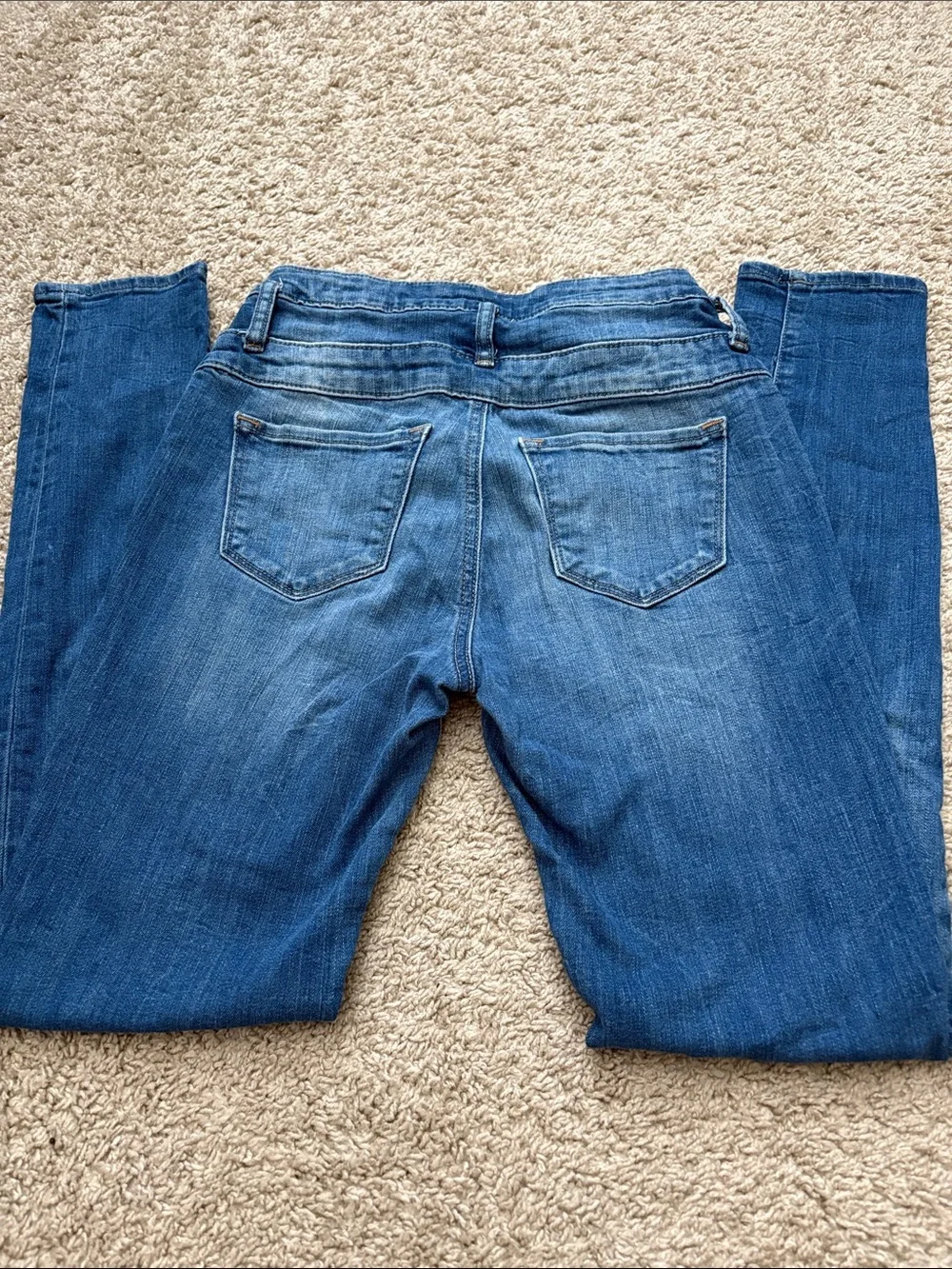 refuge Women’s Skinny Jeans in Blue Wash